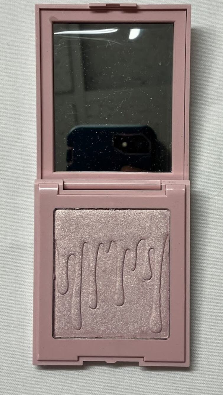 Kylie Cosmetics Pressed Illuminating Powder PRINCESS PLEASE Original Formula NOS